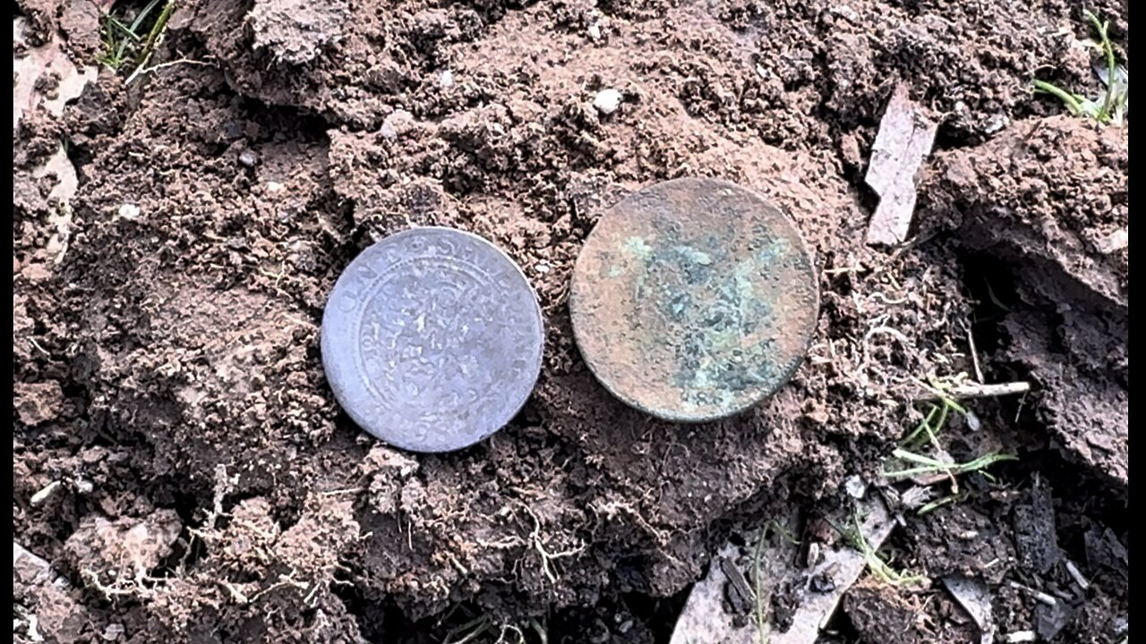 An Awesome Coins Spill Metal Detecting With The Manticore