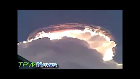 SUPER UFO CAUGHT ON VIDEO IN INDONESIA!