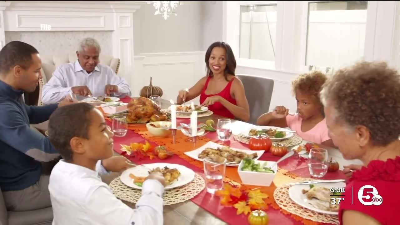Mental health pros give tips on handling holiday stress