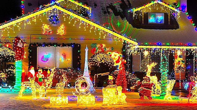 Top 3 Christmas light Displays Across America