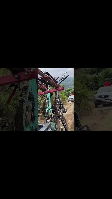 Epic Shuttles in Guatemala! #mtb #bikepark