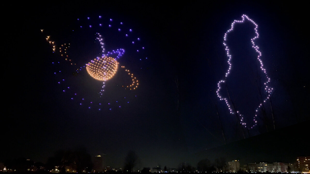 Drone show over 𝙏𝙞𝙧𝙖𝙣𝙖 𝙇𝙖𝙠𝙚