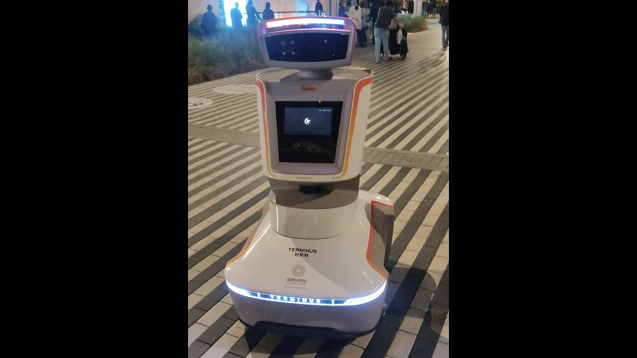 Walking Robot Expo 2020 Dubai #dubai #robot #expo2020