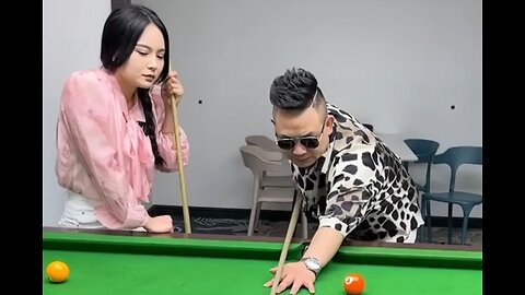 Funny ball pool video