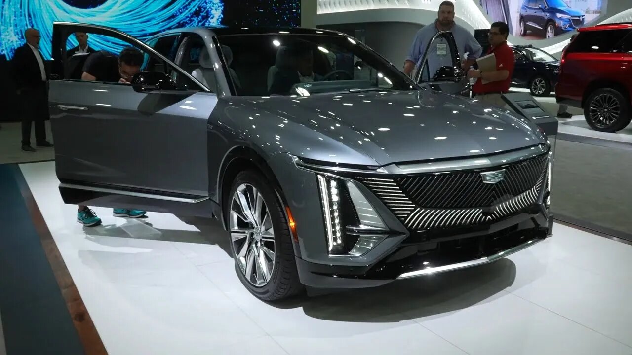 2023 Cadillac Lyriq EV