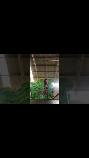 My baby on the super trampoline with only 4 years old in slow motion very fun - #shorts #linda #bebe