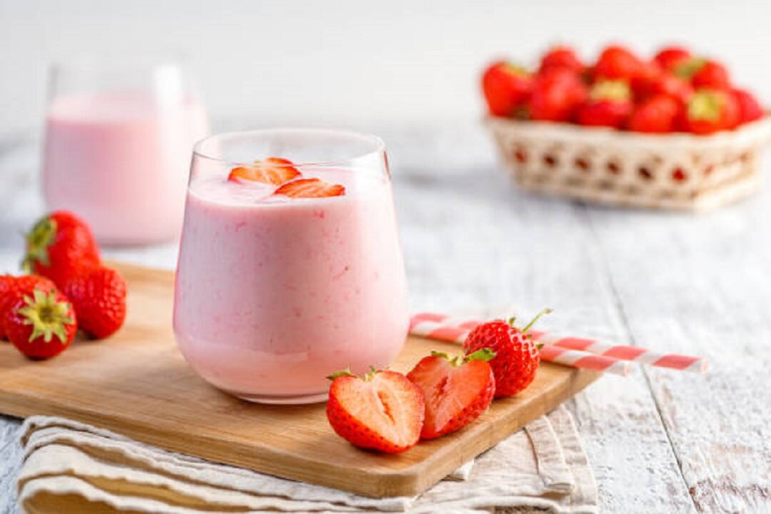 Strawberry Milkshake - Fresh Strawberry Milkshake Recipe By Chef Mariam