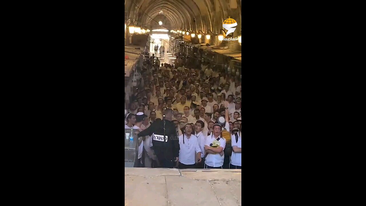 في ذكرى احتلاله.. أغان ورقصات للمستوطنين على أعتاب المسجد الأقصى