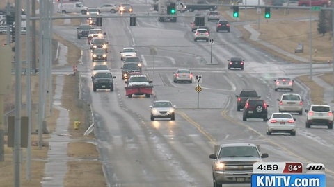 Drivers respond to slick Omaha roads