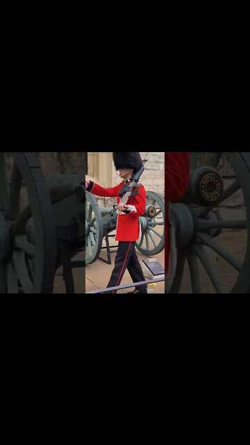 Foot slip #toweroflondon