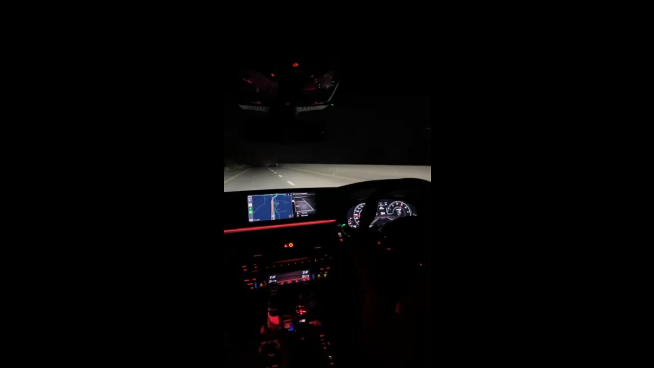 Bmw M5 f90 vs corvette c7 race on highway