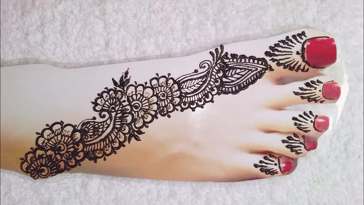 Beautiful Party Foot Mehndi Design | Simple Foot Mehndi Designs | Sana Designs