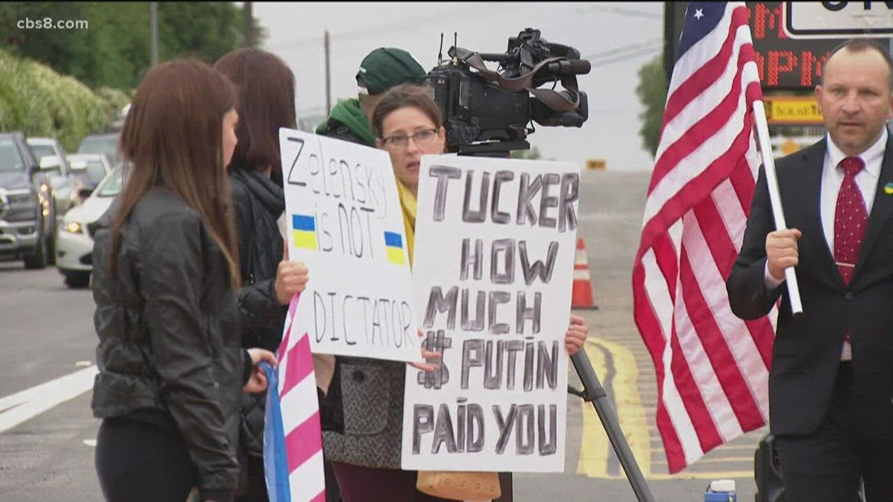 (mirror) Ukrainians protest Tucker Carlson's Putin cucking