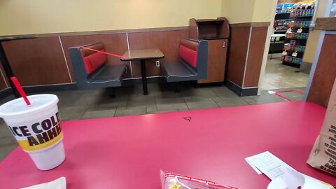 CARL'S JR RESTAURANT OPENS