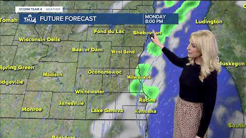 Wind, lakeshore flood advisories issued for SE Wisconsin Monday night