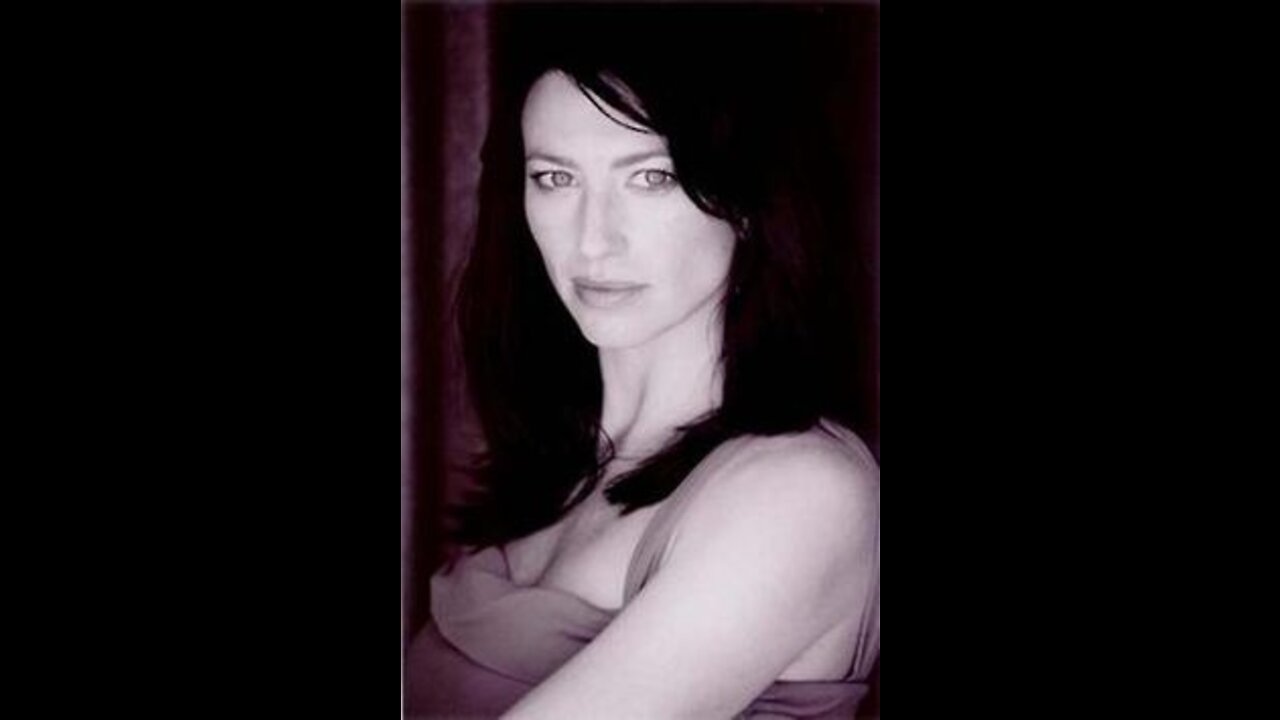 Claudia Black ~ Farscape's Aeryn Sun