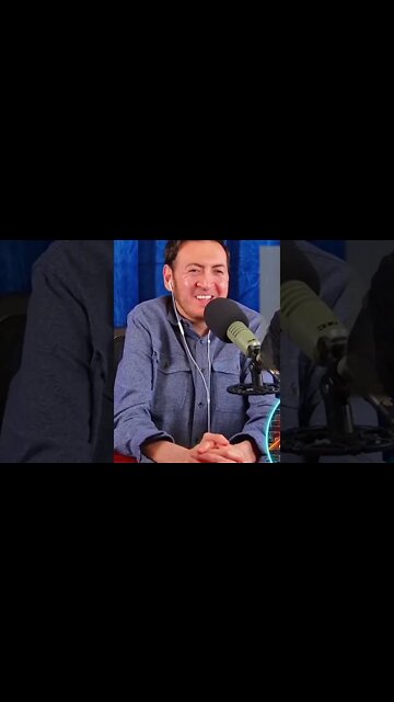 Tucker Carlson Spots Michael Jackson | Walk And Roll Podcast #comedy #standup #standupcomedy #funny