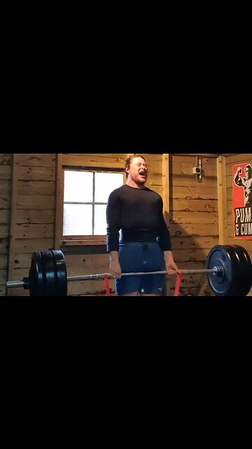 3x3 120 Kgs Banded Deadlifts. Last Set.