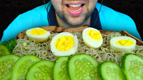 ASMR EATING NOODLES + BOILED EGGS + FRIED LIVER WITH FRESH CUCUMBERS (HOME FOOD) NO TALKING