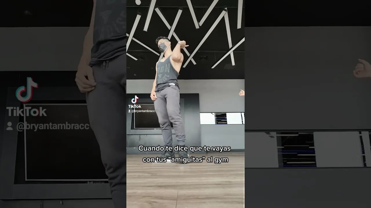 Cuando te Dice que te Vayas con tus "Amiguitas" al Gym 🤪