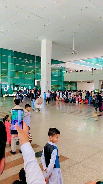 Imran Khan zindabad Qadi number 804