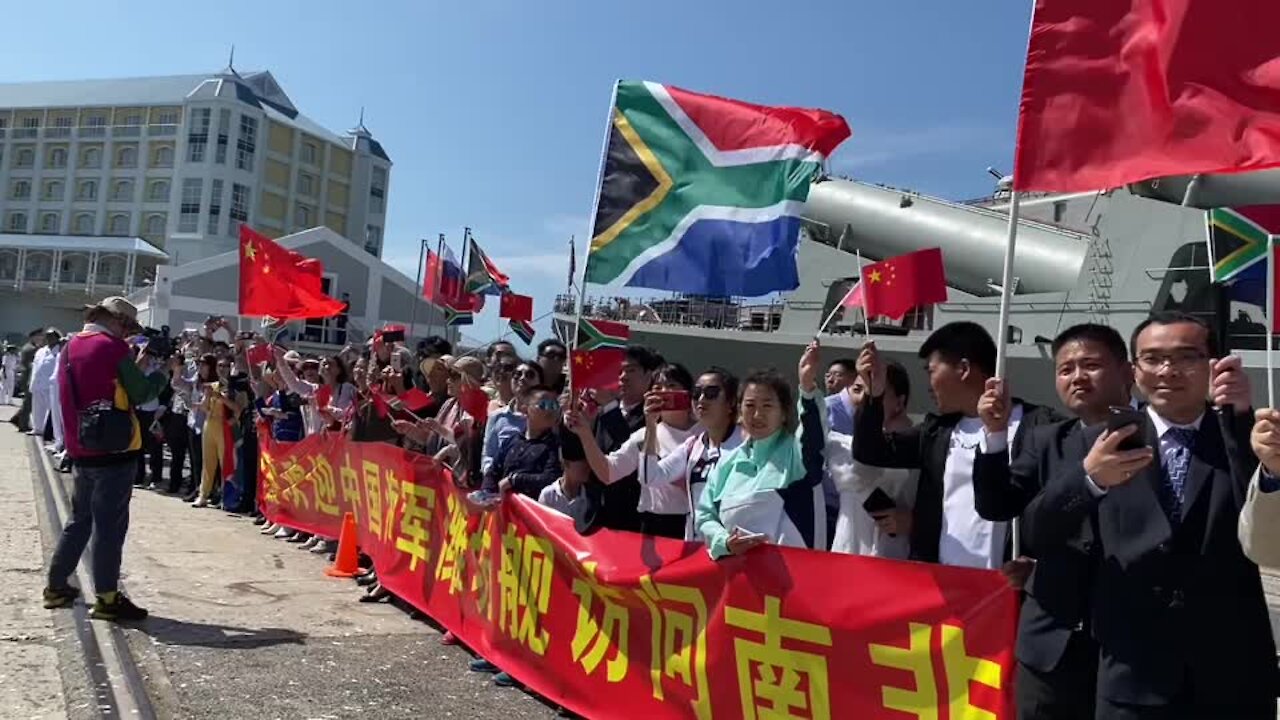 SOUTH AFRICA - Cape Town - Russian Cruiser MARSHALL USTINOV and Chinese Navy frigate Wei Fang is welcomed(Video) (2Dh)