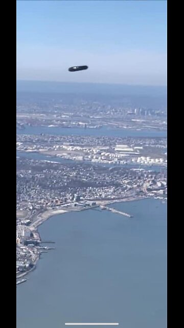 Traveler on plane reported witnessing potential unidentified flying object above New York City