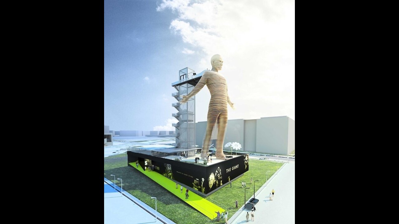 La statua gigante che parla e può assumere qualsiasi forma!