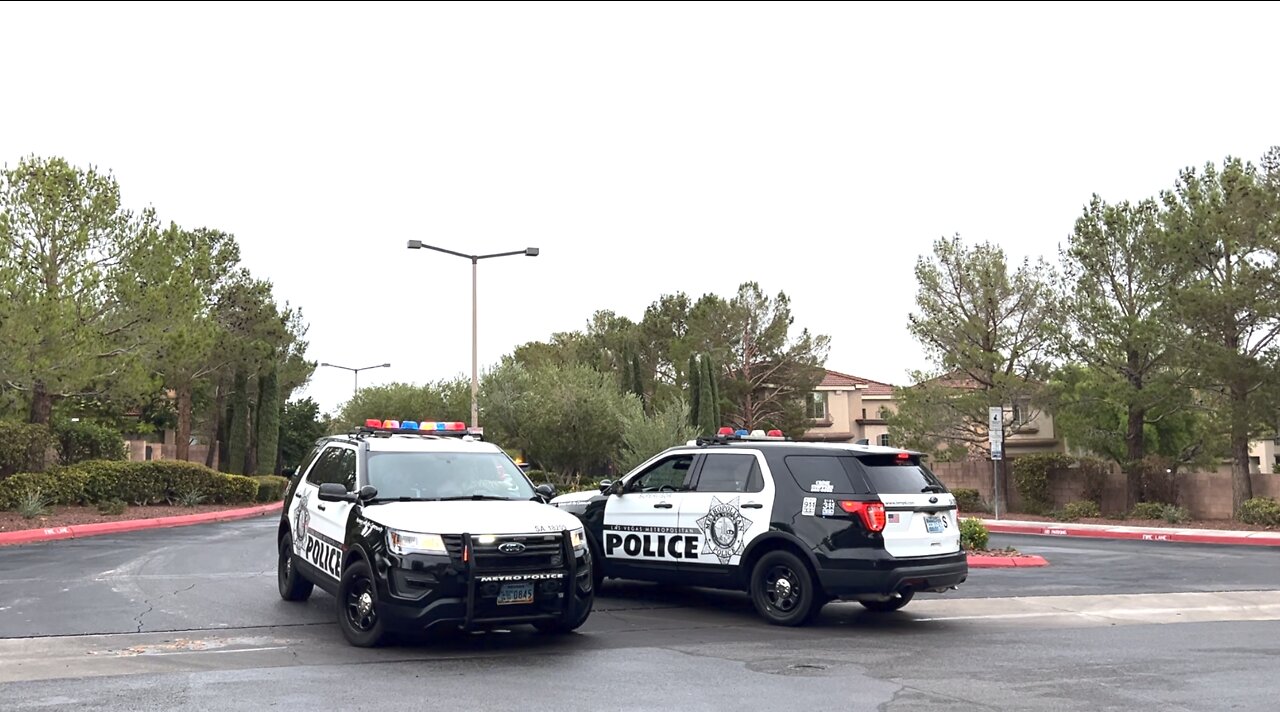 2 teens shot in Summerlin neighborhood