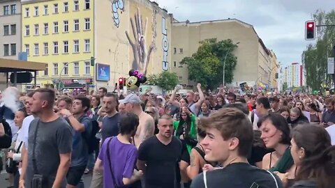 🐤🐤🐤 Zug der Liebe 2022 - Follow the Yellow Duck - Part 3 - Heinrich-Heine-Strasse #weisserhaseberlin