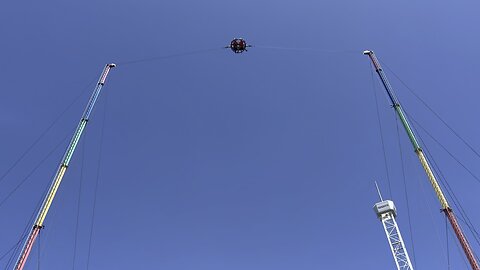 Le Slingshot à La Ronde, Six Flags Montréal