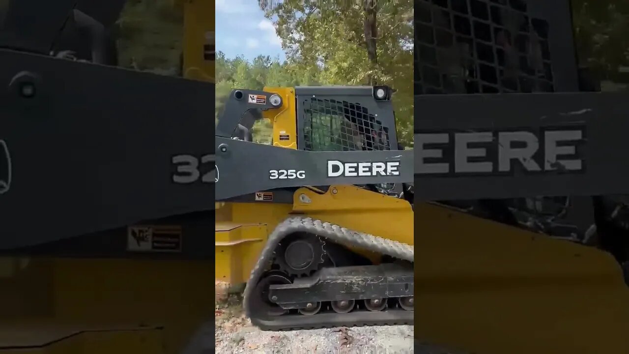 John Deere Skid Steer | Come On, Dad #johndeere #skidsteer #farm