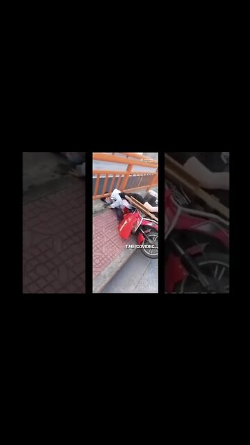 A woman “suddenly collapsed” while riding a motorcycle (2022) 💉