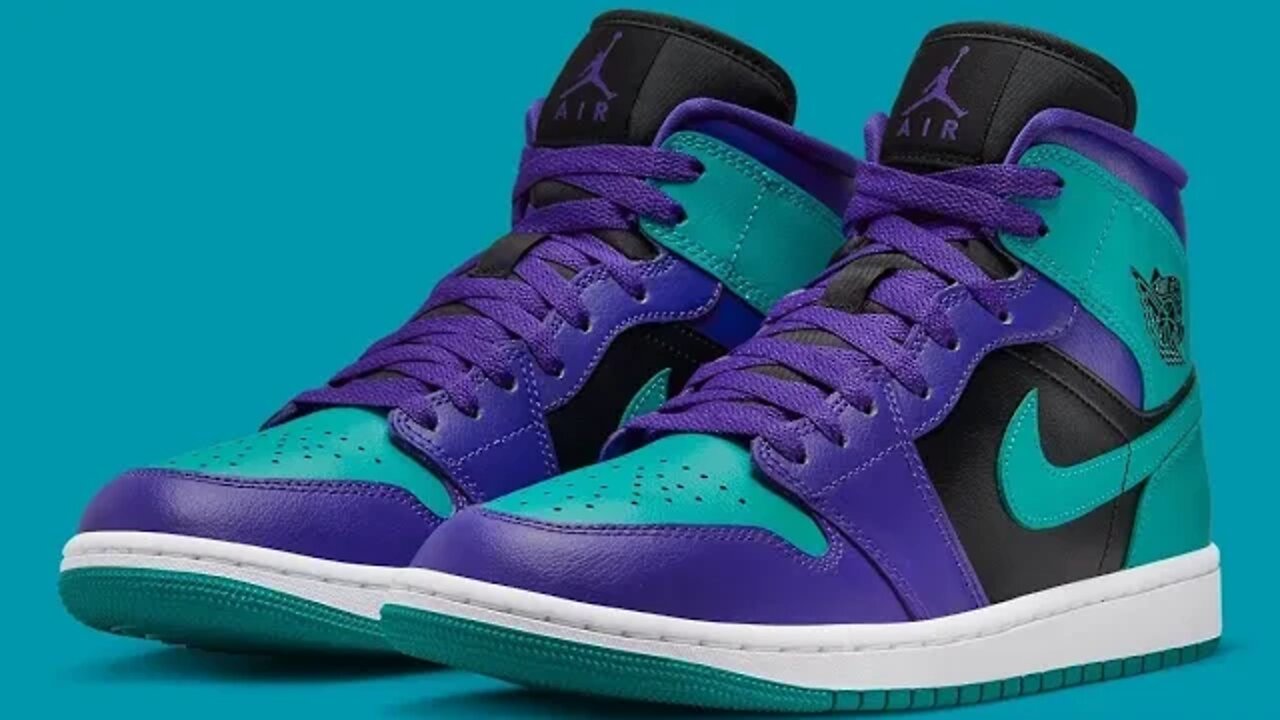 Air Jordan 1 Mid Classic Grape Colorway