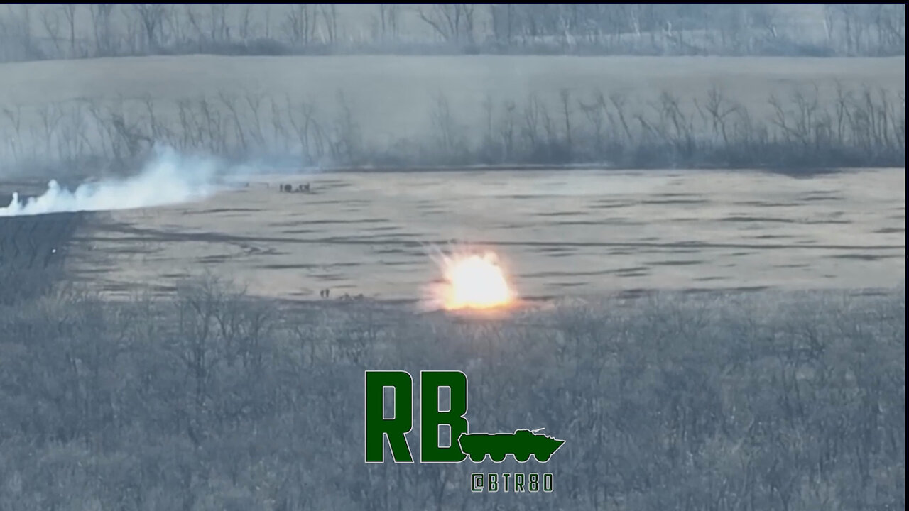 Russian army hits a group of Ukrainian soldiers with ATGM missile