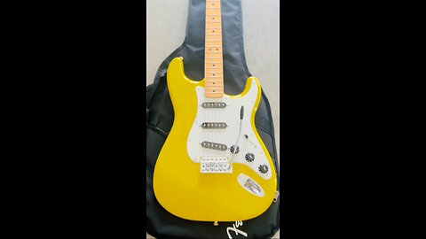 Fender Monaco Yellow Made in Japan International Color Stratocaster Unboxing #stratocaster #fender