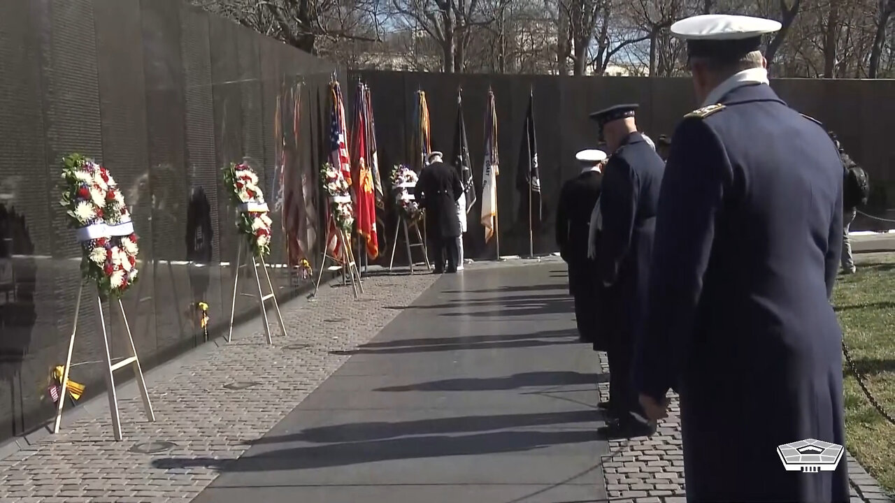 Top Military Officials Lay Wreath to Honor Vietnam Veterans