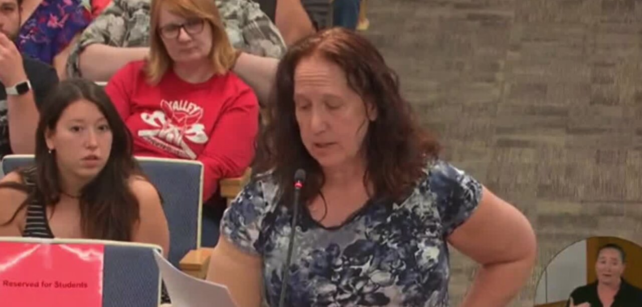 Las Vegas mom confronts school board over explicit assignment