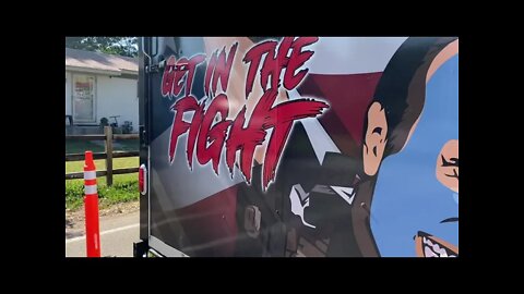 Scott Mckay bus arrives in Midway