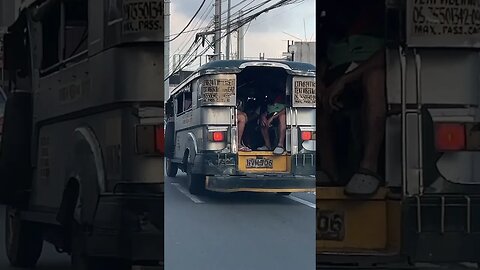 Jeepney beside us #shorts #short #shortvideo #shortsvideo #shortsfeed