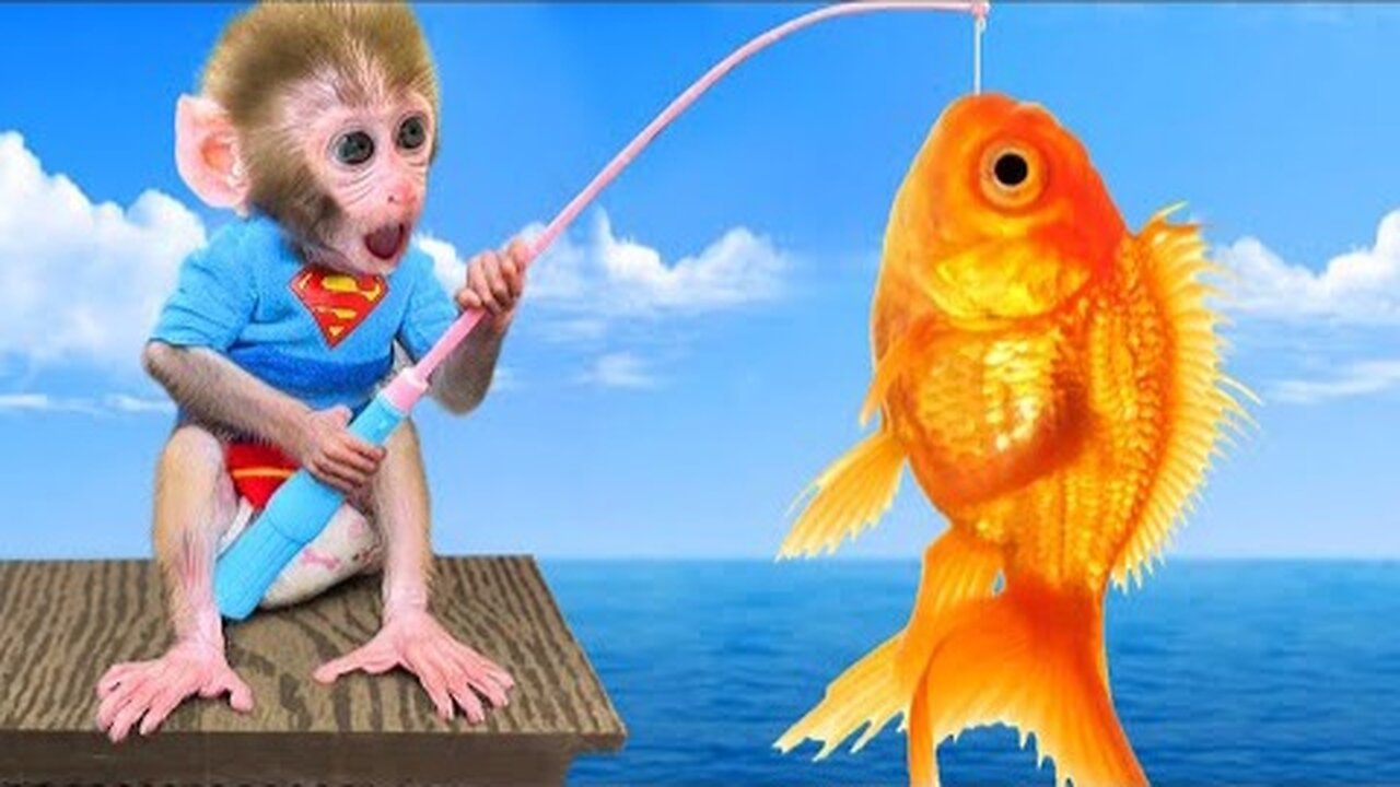 Monkey baby bon bon go fishing 🎣and Play with ducklings and puppy