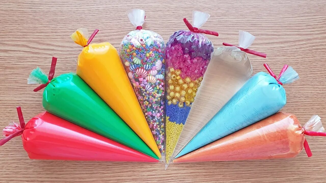 Making Crunchy Slime with Piping Bags #149