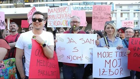 Prosvjed Dosta Uništavanja javnog zdravstva i ugrožavanja zdravlja žena u Osijeku