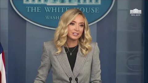 REKT: Trump's Press Secretary Embarrasses the Liberal Media