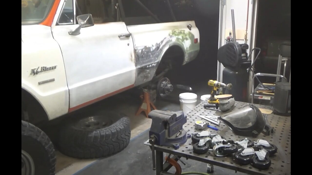 bdpknox Episode 1: Aligning body panels on a 1971 Chevy Blazer