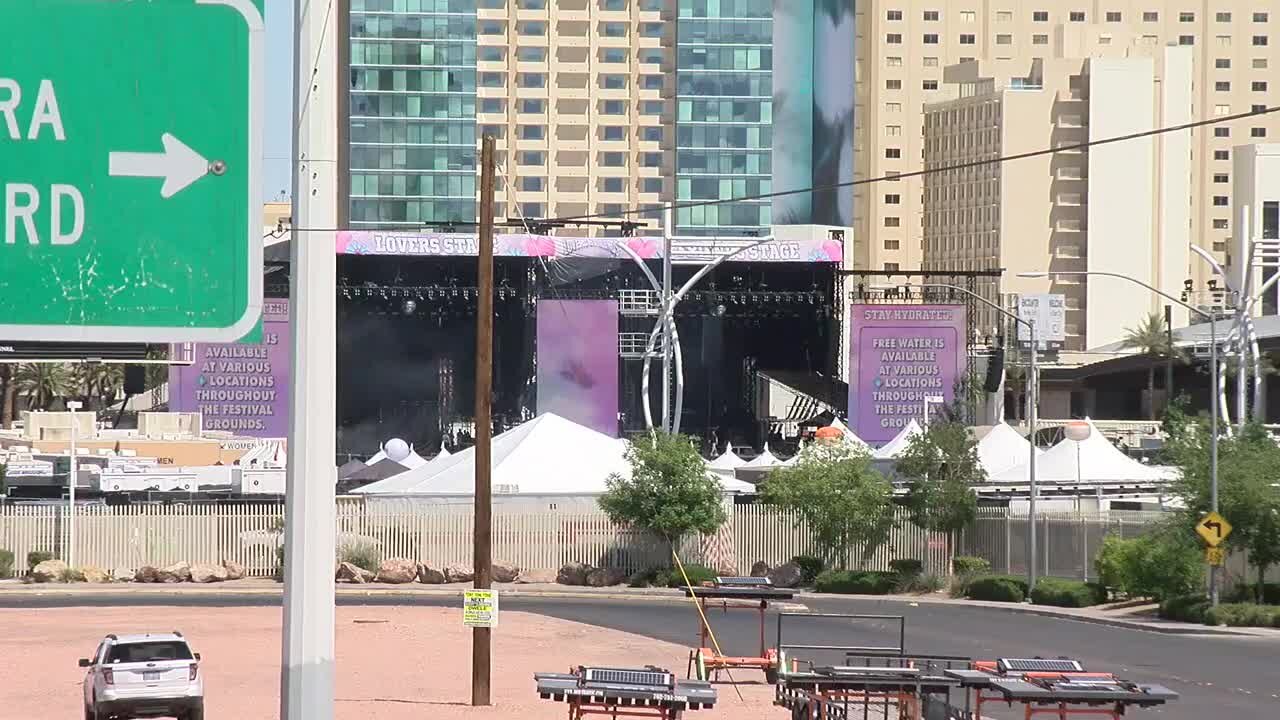 Fans trying to stay cool at the Lovers and Friends festival