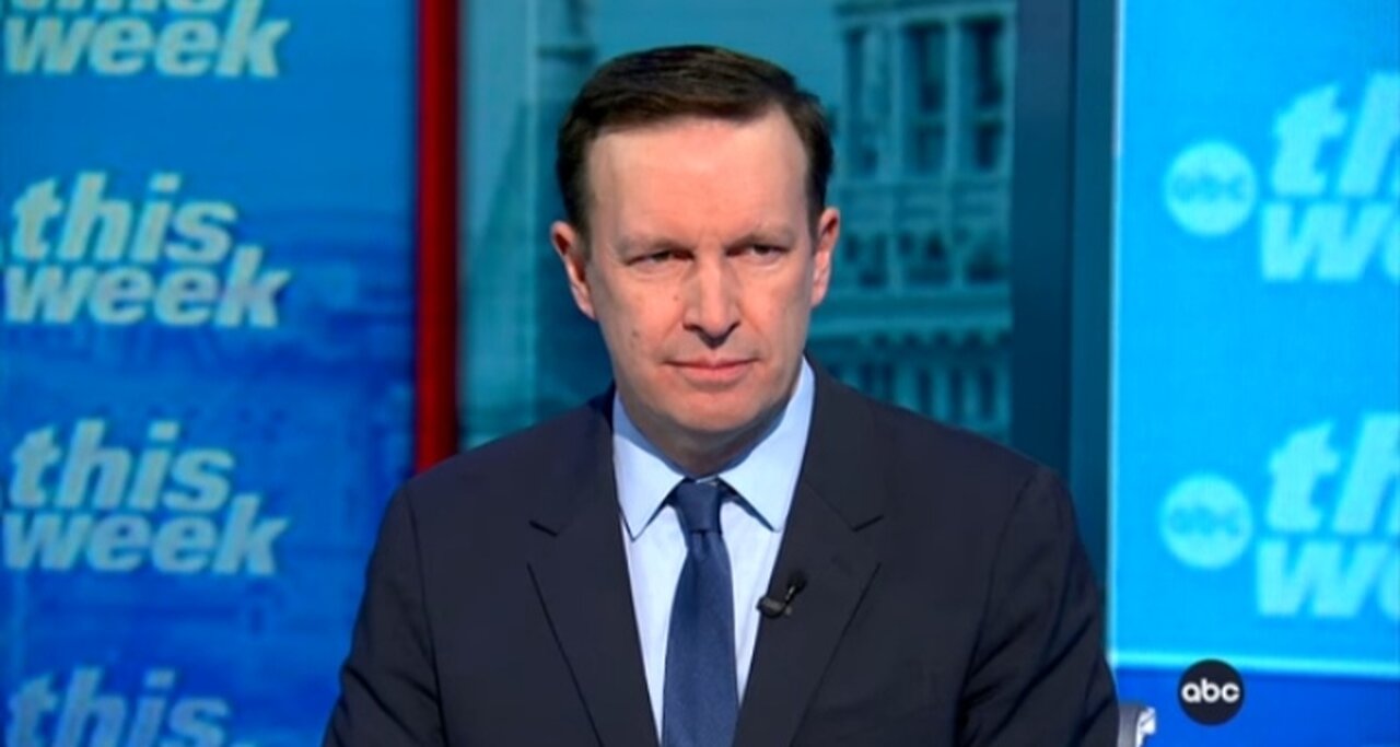 Democrats need to,go on the offense on border control: Sen.Chirs Murphy