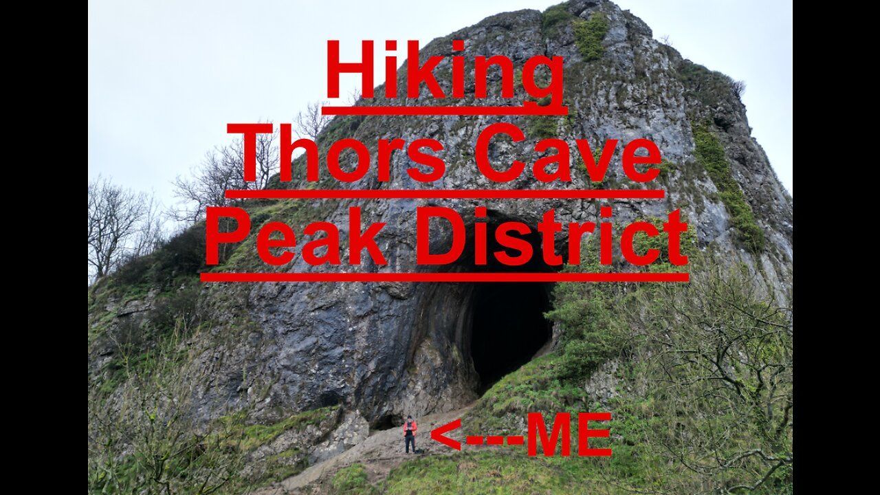 Christmas day hiking to Thors Cave | Peak District