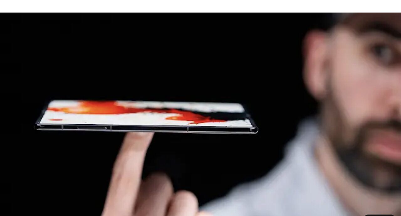 The world's thinnest folding phone in 2023