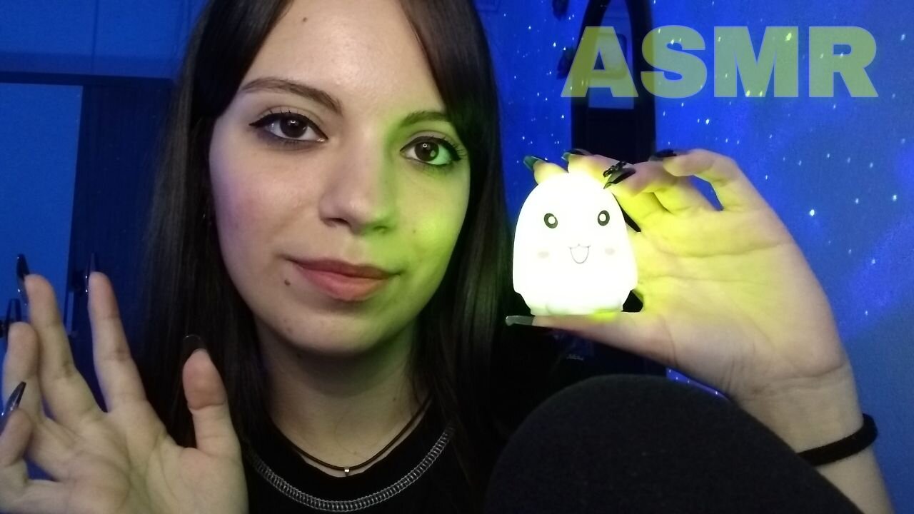 ASMR - Gatilhos de luz para te relaxar✨ (tapping, scratching)